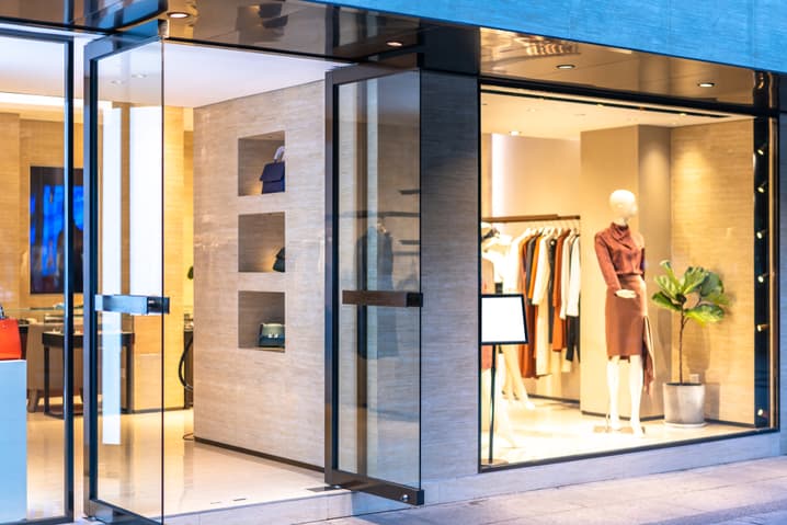 Commercial à louer à 1227 Carouge GE - Genève