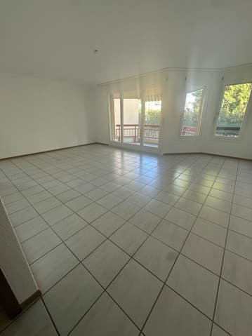 Appartement à louer 1 pièce à 2072 St-Blaise - Neuchâtel