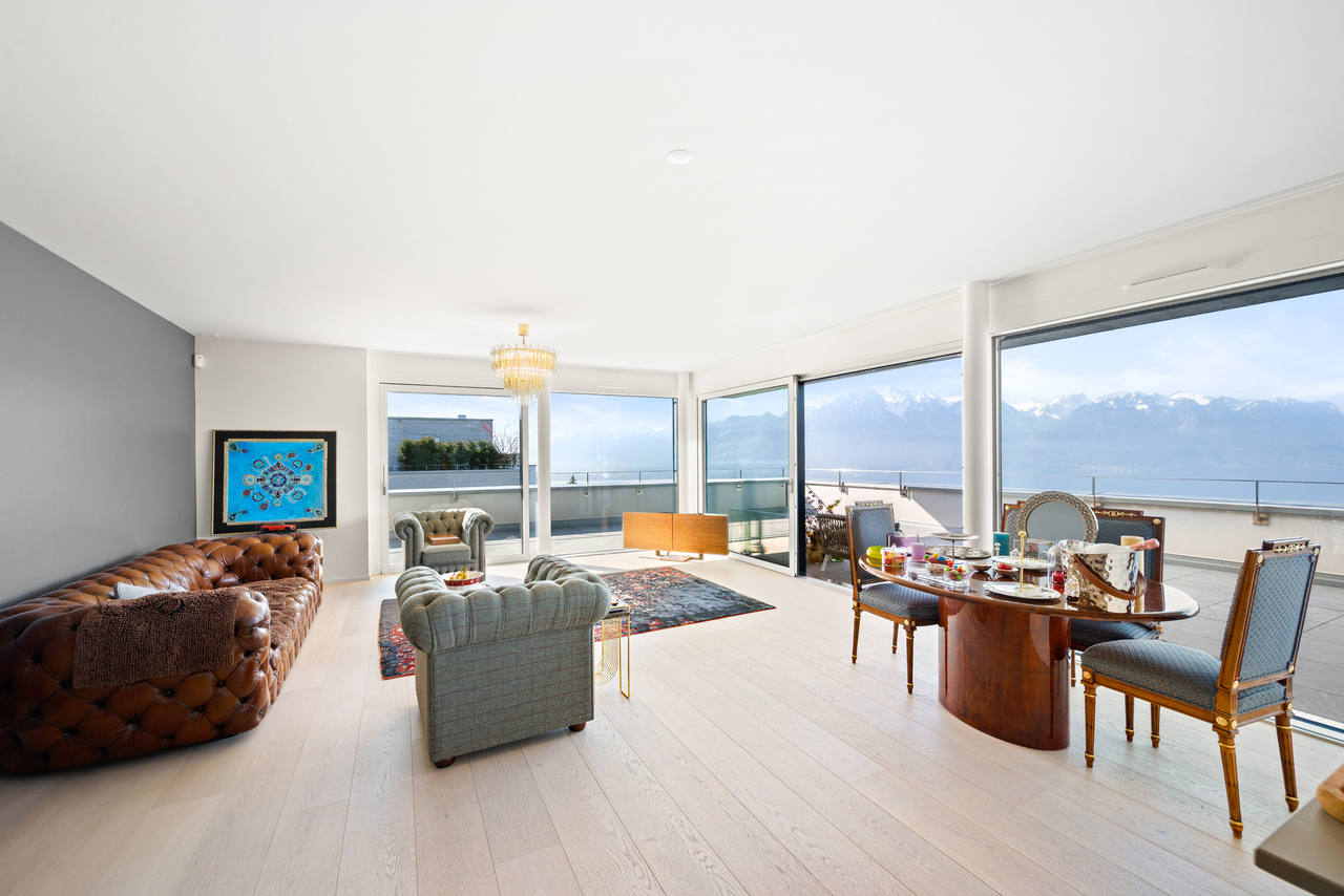 Superbe attique moderne avec vue panoramique proche de Montreux