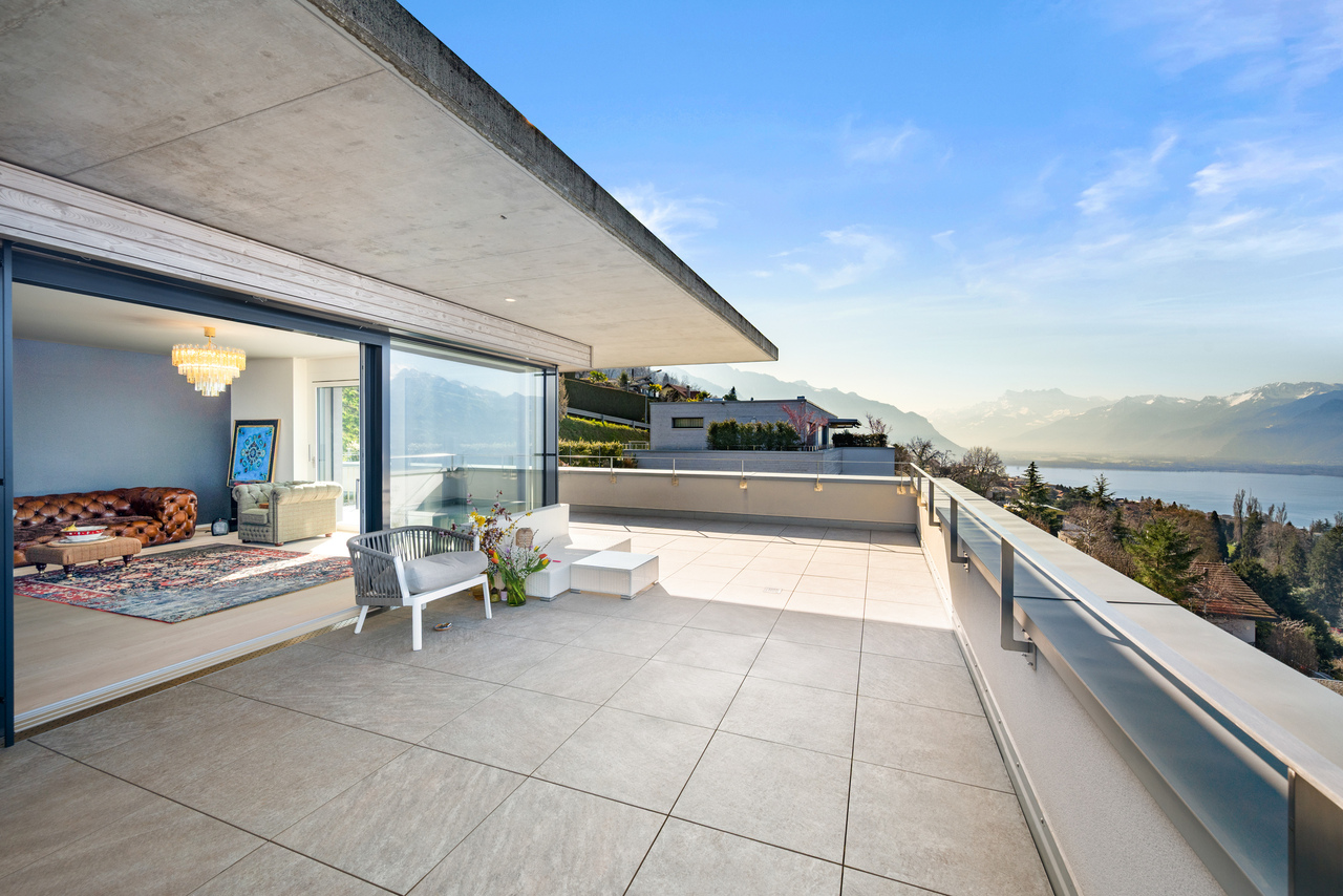 Superbe attique moderne avec vue panoramique proche de Montreux