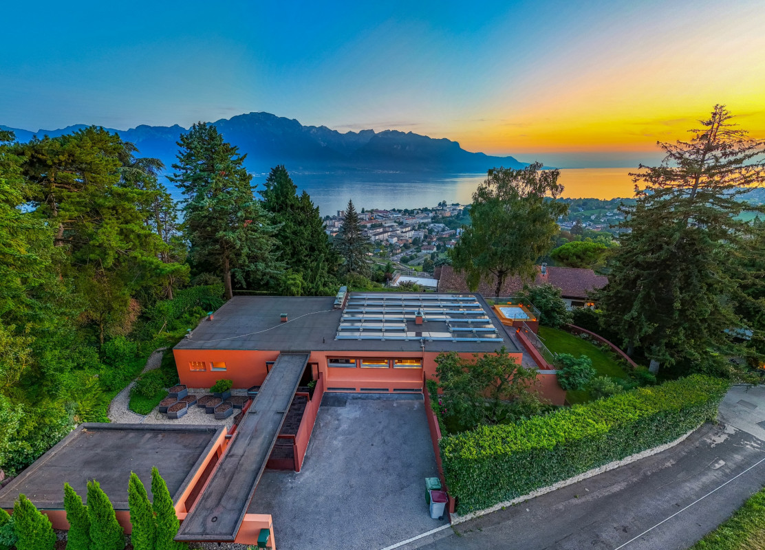  Résidence d’exception avec jardin paysager et vue panoramique sur le lac Léman 