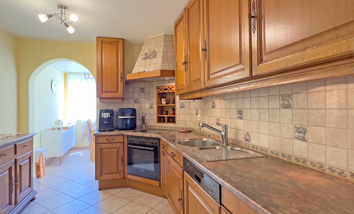 Appartement de 4,5 pièces avec grande terrasse et véranda.