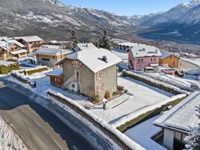 Maison bifamiliale dans la station de ski Crans-Montana/VS