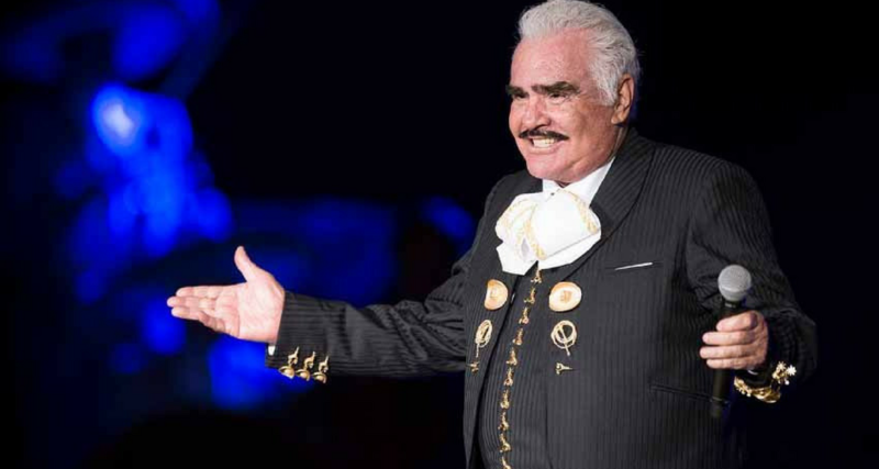 Vicente Fernández les calla la boca a los que hablan de él