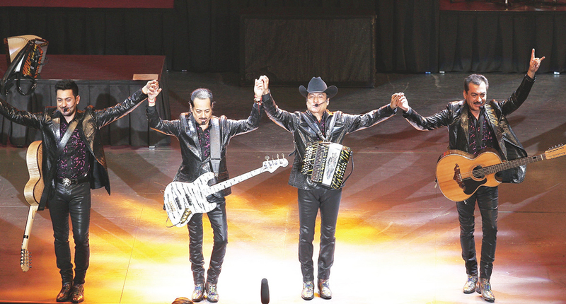 Los Tigres del Norte continúan con sus éxitos