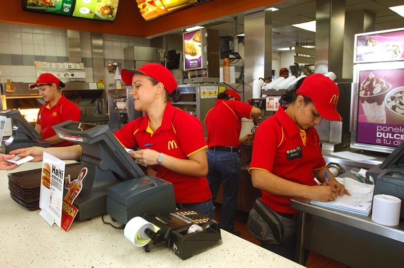 No se quejen, dice McDonald’s a sus trabajadores