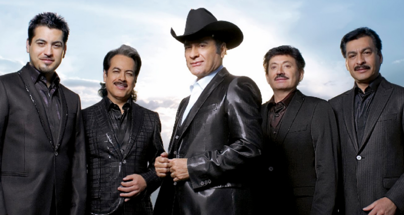 Se incendia camión de los Tigres del Norte