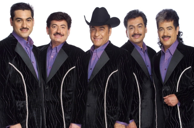 Los Tigres del Norte anuncian nuevo disco.