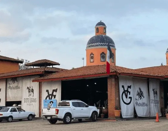 Así luce por dentro el rancho de Los 3 Potrillos