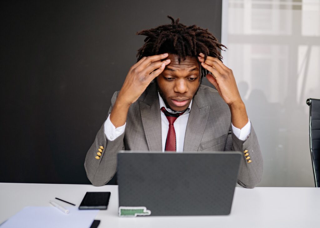 The Importance of Accurate Pay Stubs for Contractors