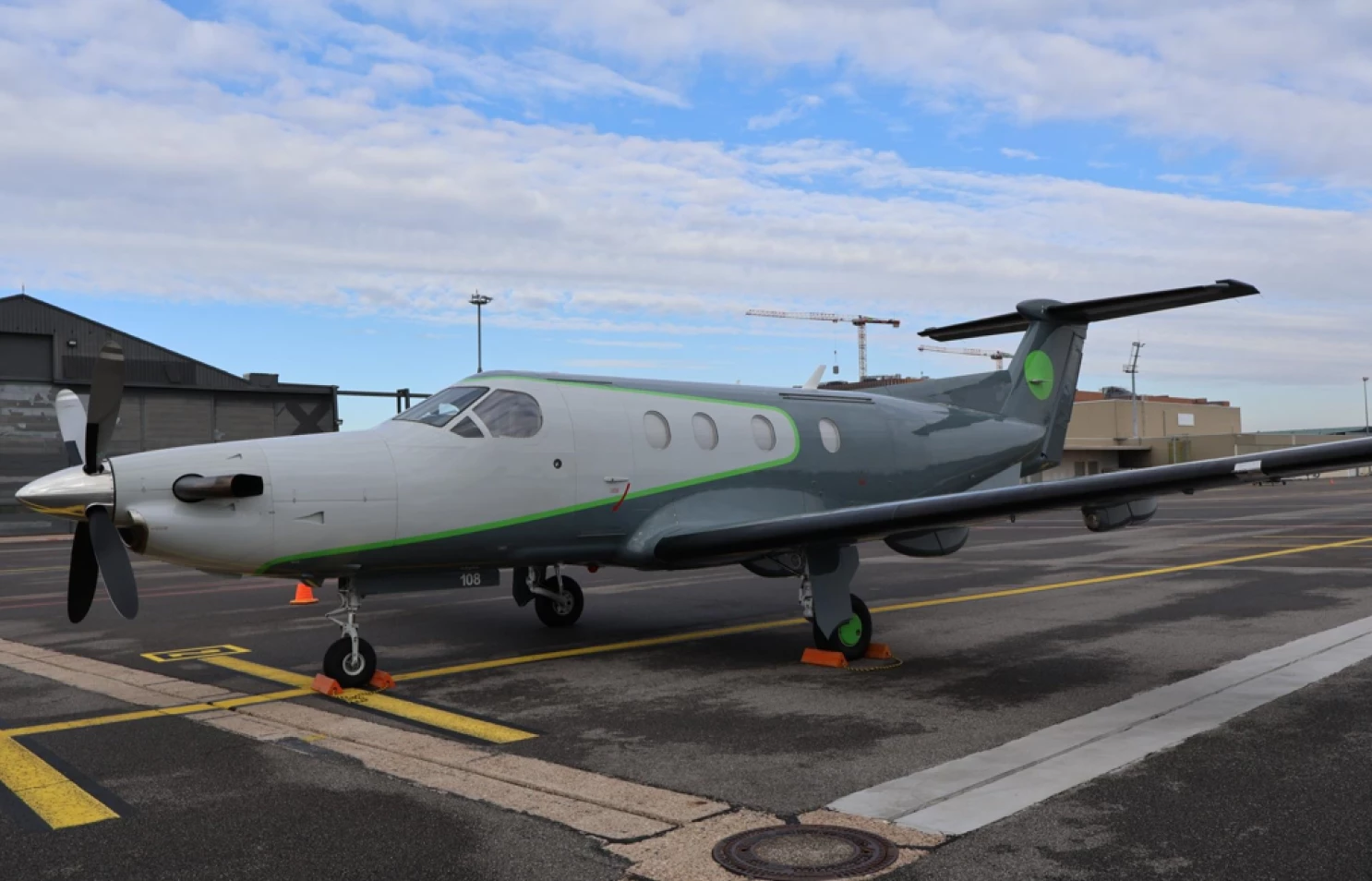 Pilatus PC12 456085 Thumbnail