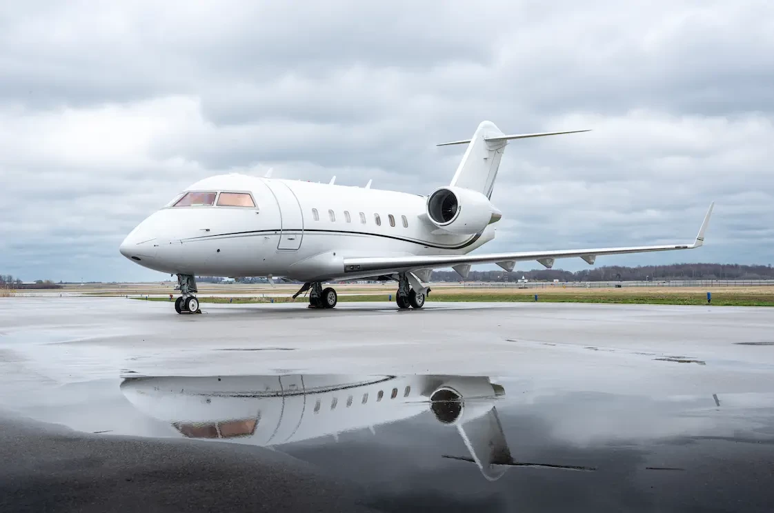 Challenger 604