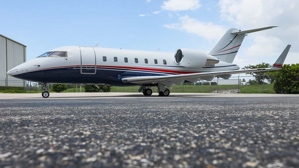 Bombardier Challenger 605