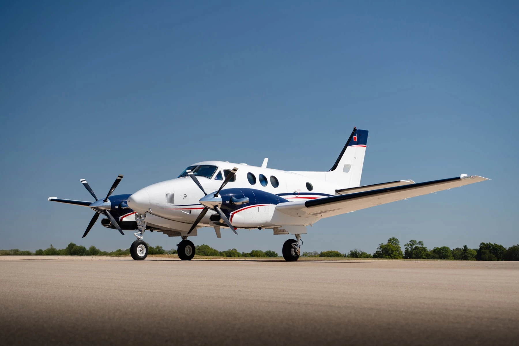 Beechcraft King Air C90B4994 Thumbnail