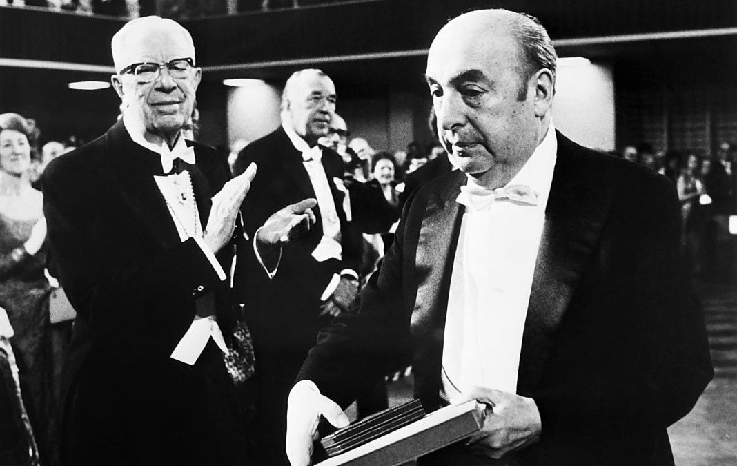 Academia tuvo cuestionamientos por dar el Nobel a Pablo Neruda