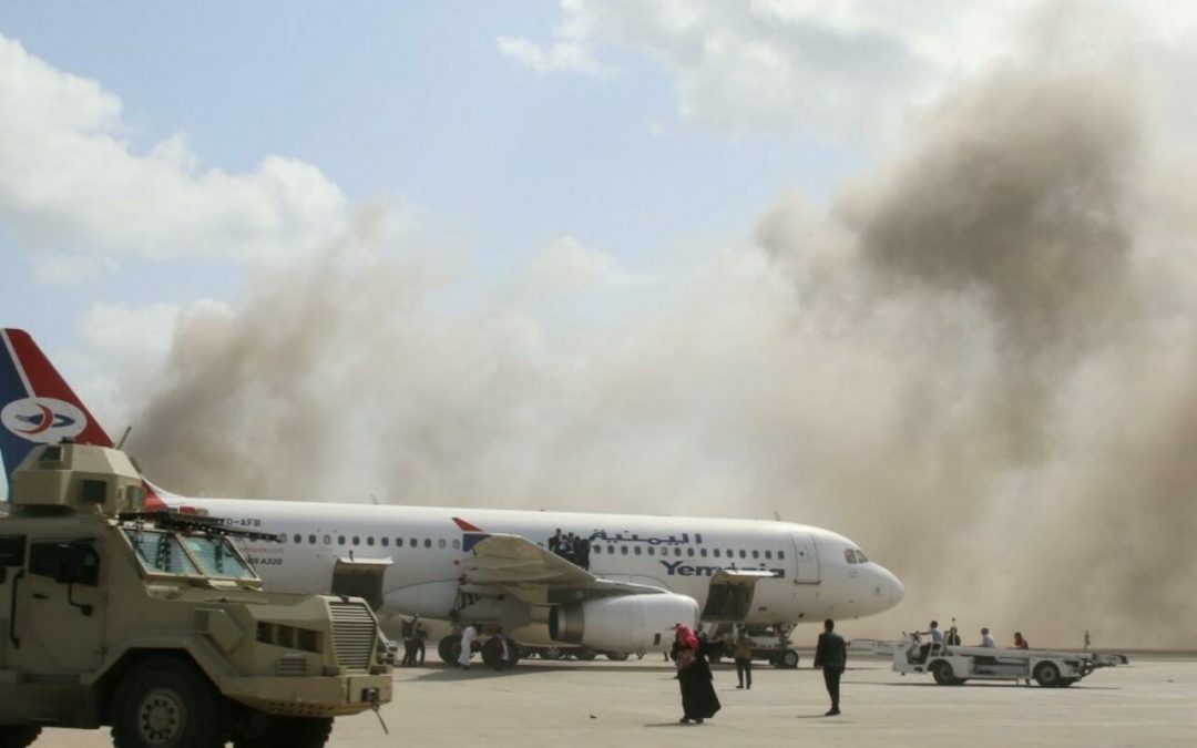 Rebeldes yemeníes bombardean aeropuerto de Emiratos Árabes