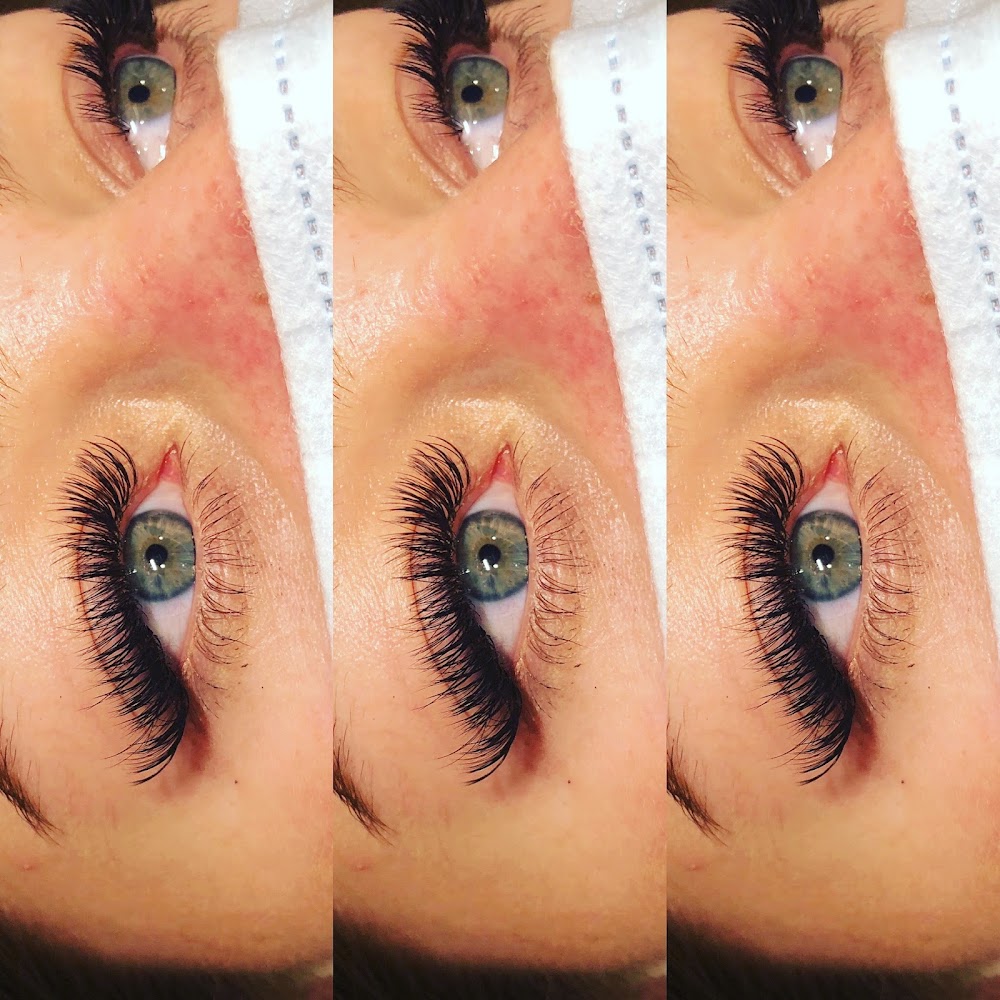 Apothic Lash Bar portfolio 4