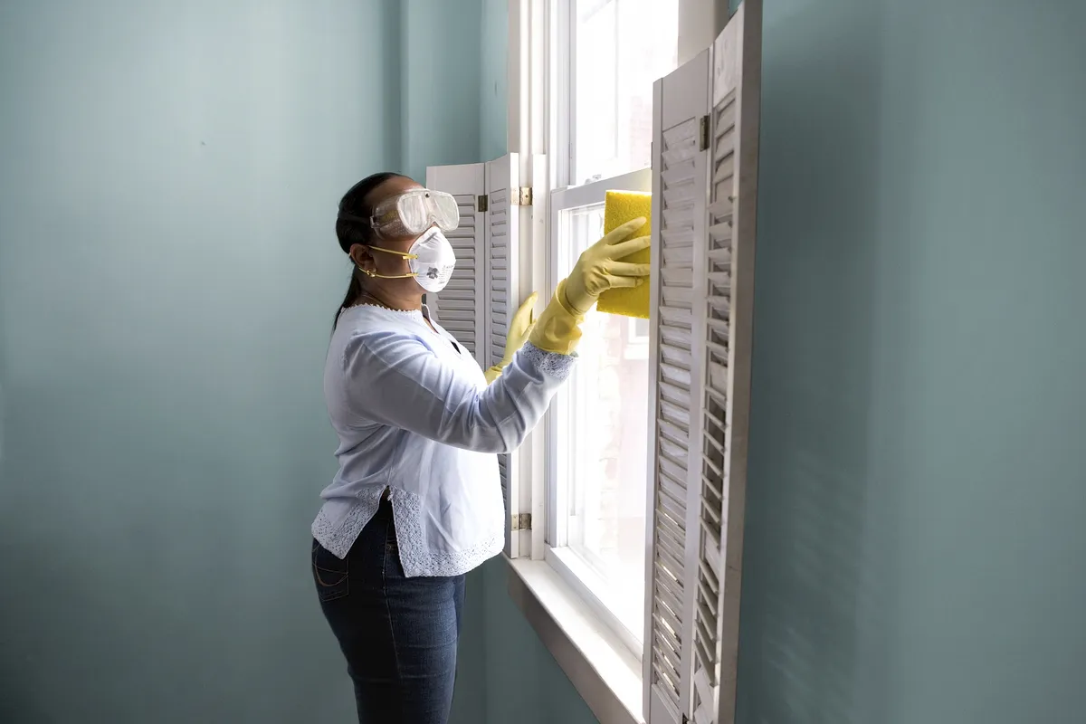 How to Save Money for Mom on End of Tenancy Cleaning Service