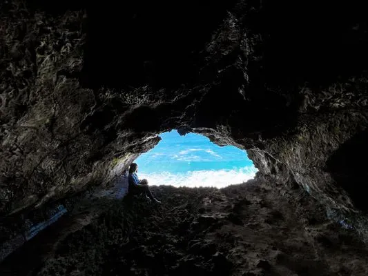 【智利-Easter Island】復活節島上著名的天然洞穴景點 | VAI AMEI | Ana Kakenga | Dream Scenery 兔小璐