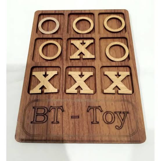 Tic Tac Toe/Noughts and Crosses Wooden Tabletop Board Game Family Game for Kids and Adults Brain Teaser Puzzle