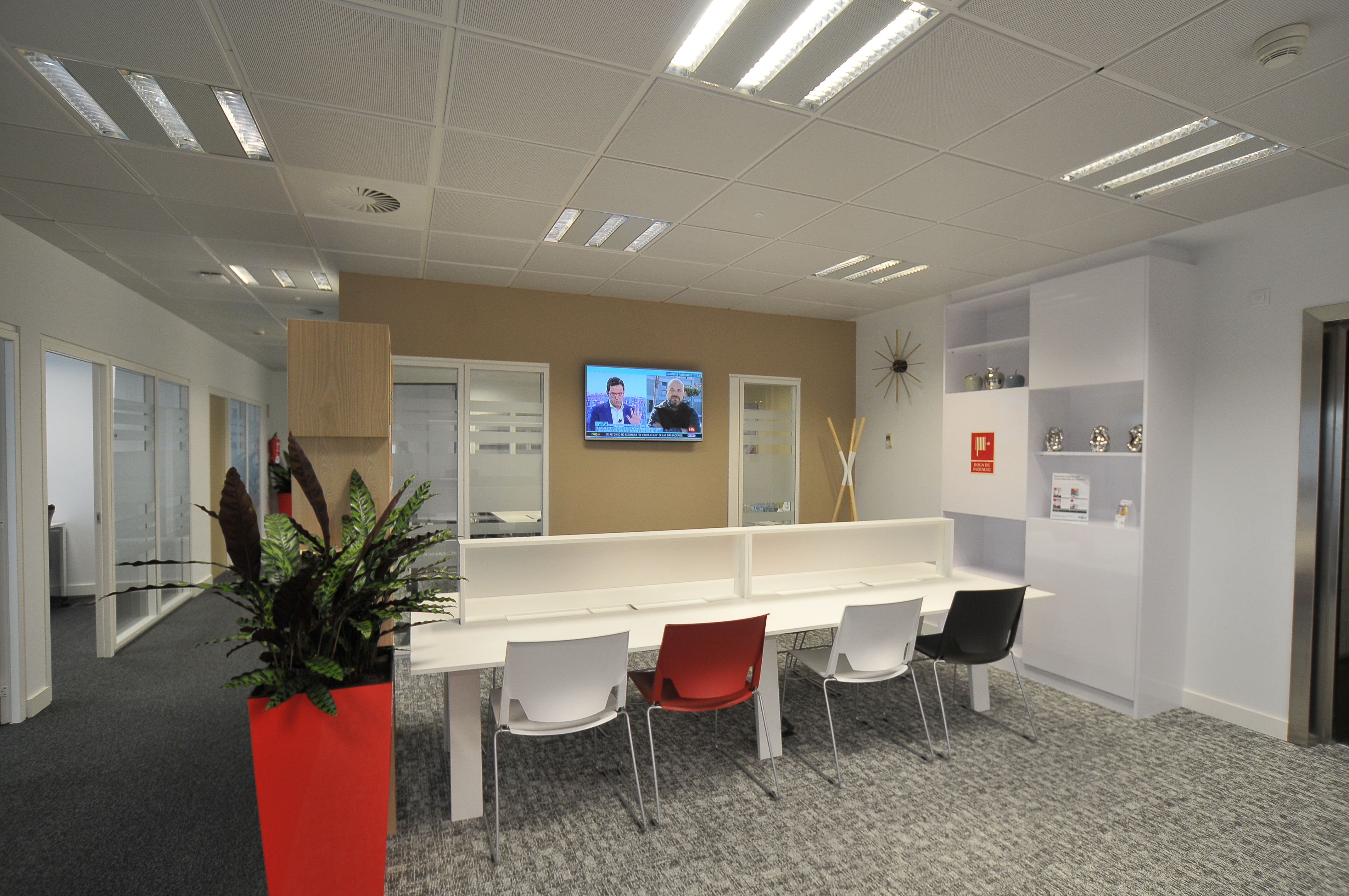 Premium Shared Office for Rent on Camino Fuente de la Mora 9, Madrid Centro  ✓ 