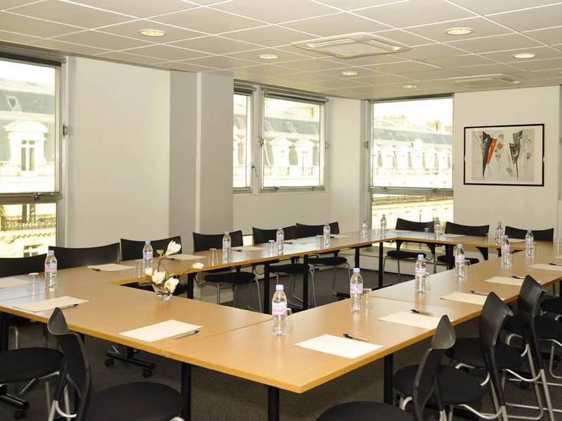 Serviced offices to rent in Paris Avenue Montaigne