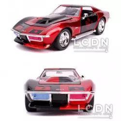 DC Comics 1969 Chevy Corvette Stingray métal 31196 1/24 avec figurine Harley Quinn