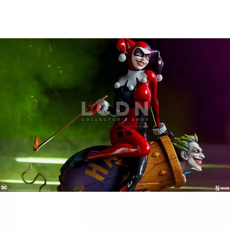 DC Comics Statue Diorama Harley Quinn et Le Joker 35cm