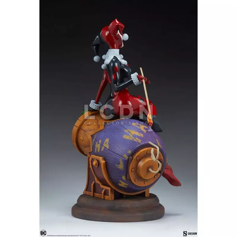 DC Comics Statue Diorama Harley Quinn et Le Joker 35cm