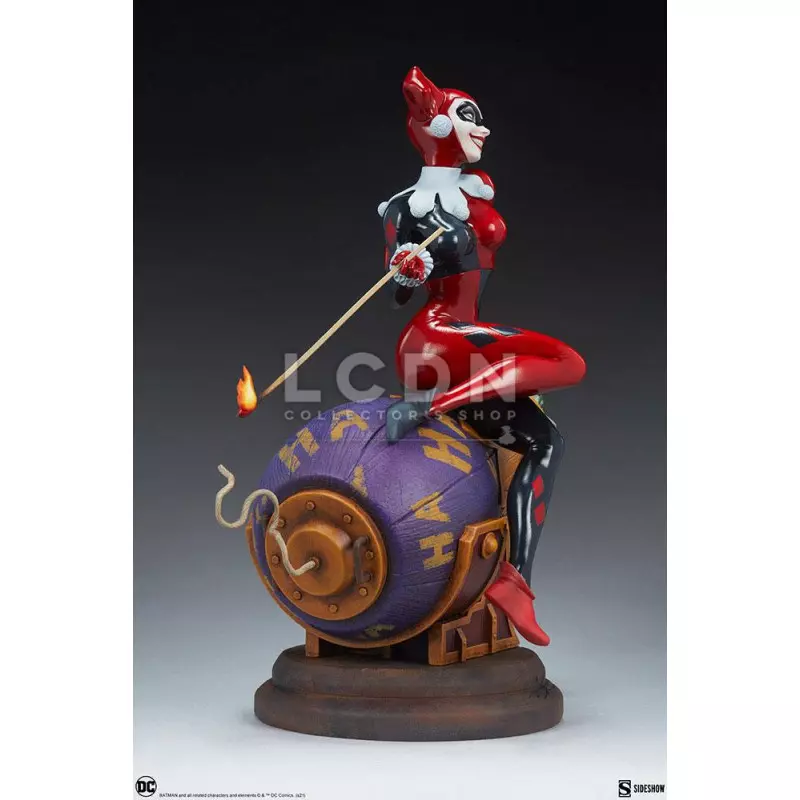 DC Comics Statue Diorama Harley Quinn et Le Joker 35cm