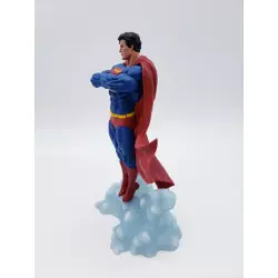 DC Comic Gallery PVC Statue Superman Ascendant 25 cm