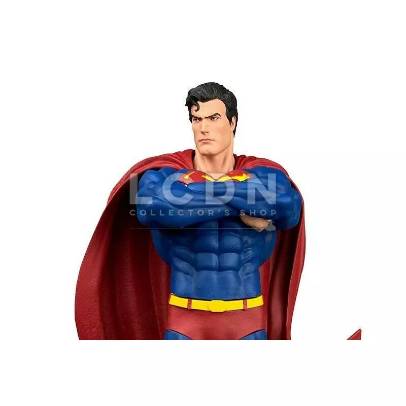 DC Comic Gallery PVC Statue Superman Ascendant 25 cm