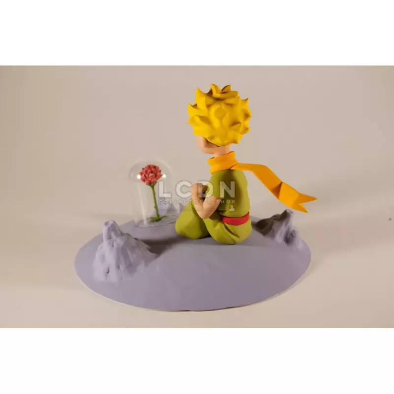 Le Petit Prince Statue Le Petit Prince sur la Lune 12cm