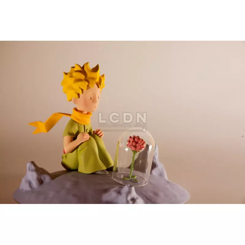 Le Petit Prince Statue Le Petit Prince sur la Lune 12cm