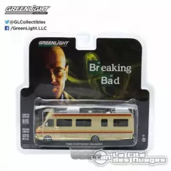 Breaking Bad The Krystal Ship 1986 Fleetwood Bounder RV 1/64