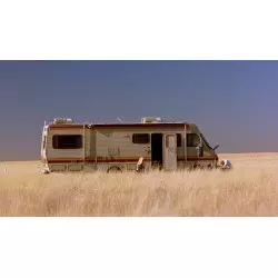Breaking Bad The Krystal Ship 1986 Fleetwood Bounder RV 1/64