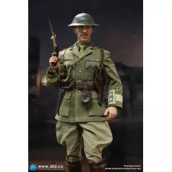 WWI British Officer Collectible Action Figure 1/6 Colonel Mackenzie + Desk Diorama Set  DID B11012 (not mint box) + E60062