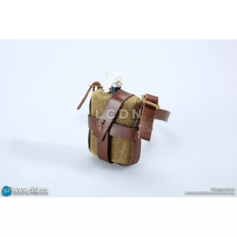 WWI British Officer Collectible Action Figure 1/6 Colonel Mackenzie + Desk Diorama Set  DID B11012 (not mint box) + E60062