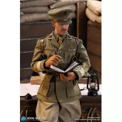 WWI British Officer Collectible Action Figure 1/6 Colonel Mackenzie + Desk Diorama Set  DID B11012 (not mint box) + E60062