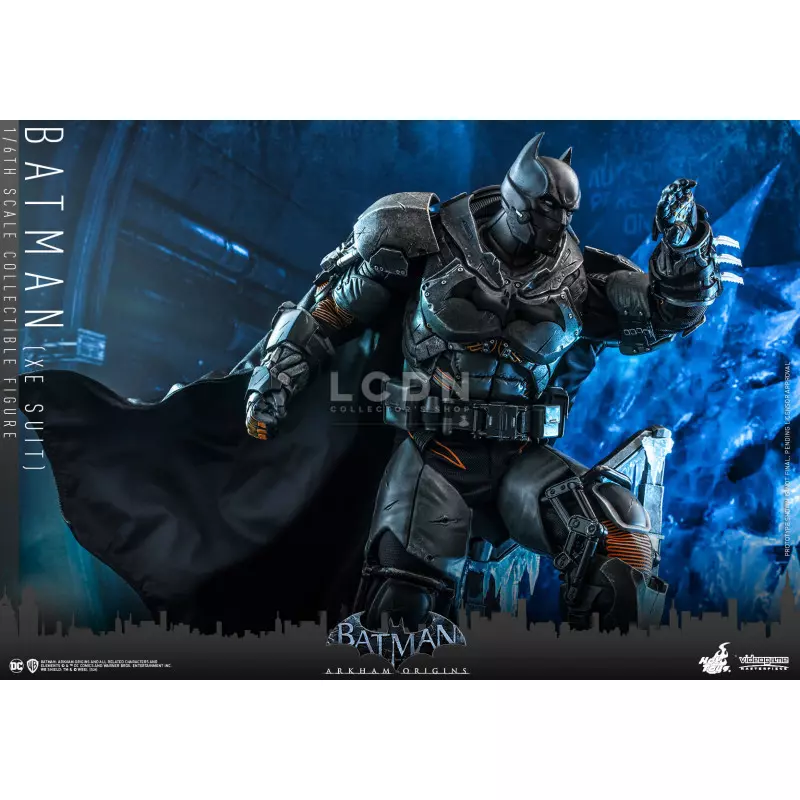 Hot Toys VGM52 Batman Arkham Origins Collectible Action Figure 1/6 Batman (XE Suit) 33cm