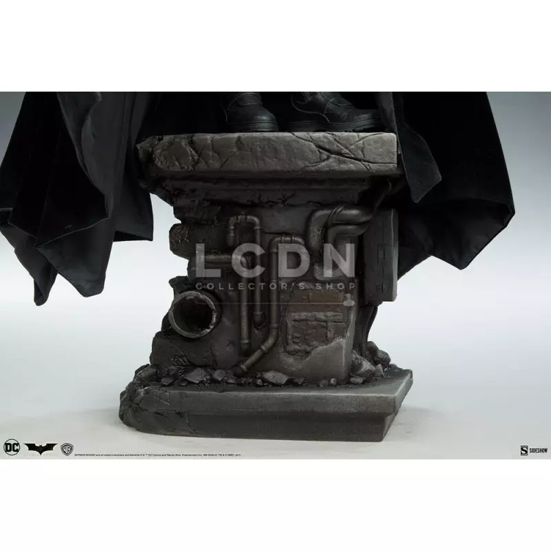 Batman Begins Statue Premium Format Batman 65cm