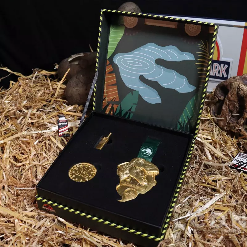 Jurassic Park Replica Park Ranger Division Premium Box