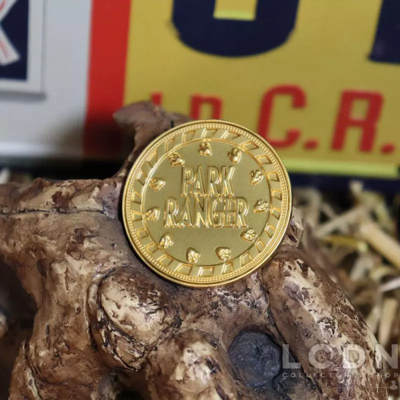 Jurassic Park Replica Park Ranger Division Premium Box