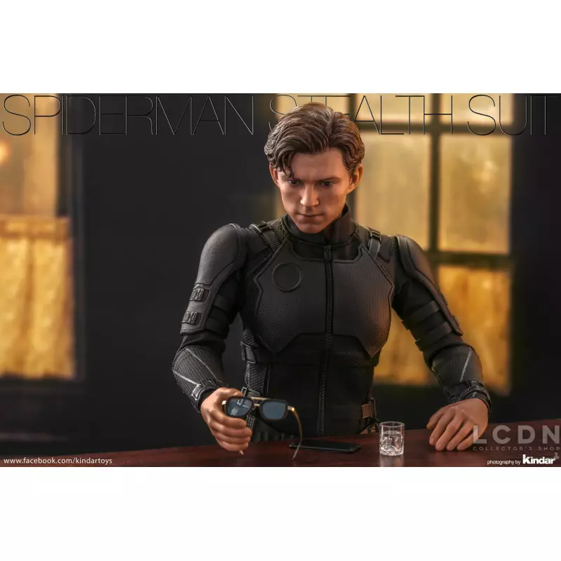 Hot Toys MMS542 Spider-Man: Far From Home Spider-Man Upgraded Suit Tom Holland 1/6 Collectible Figurine 28.5cm (Boite Scellé)