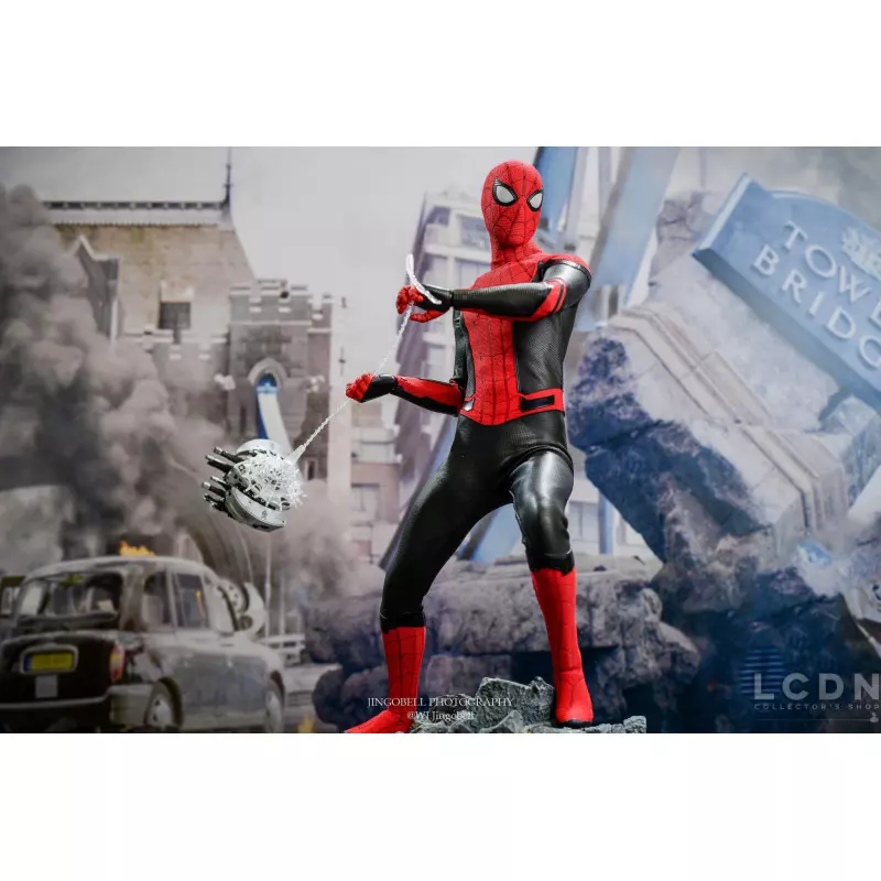 Hot Toys MMS542 Spider-Man: Far From Home Spider-Man Upgraded Suit Tom Holland 1/6 Collectible Figurine 28.5cm (Boite Scellé)
