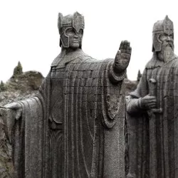 The Lord of the Rings Statue The Argonath Environment 34cm