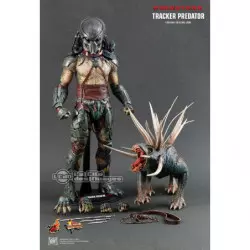 Hot Toys MMS147 Predators Tracker Predator with Hound 1/6th Collectible Figure 35cm
