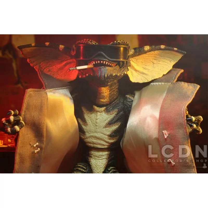 Gremlins Ultimate Action Figurine Flasher Gremlin 15 cm