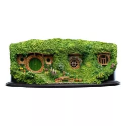 The Lord of the Rings Statue Bag End on the Hill 19cm