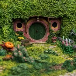 Le Seigneur des Anneaux (The Lord of the Rings) Statue Bag End on the Hill Limited Edition 58cm